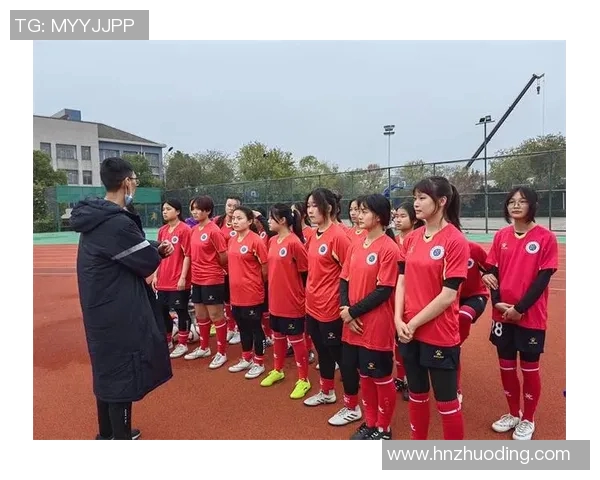 南京足球队荣登足球战术排行榜首位引领战术潮流新风尚